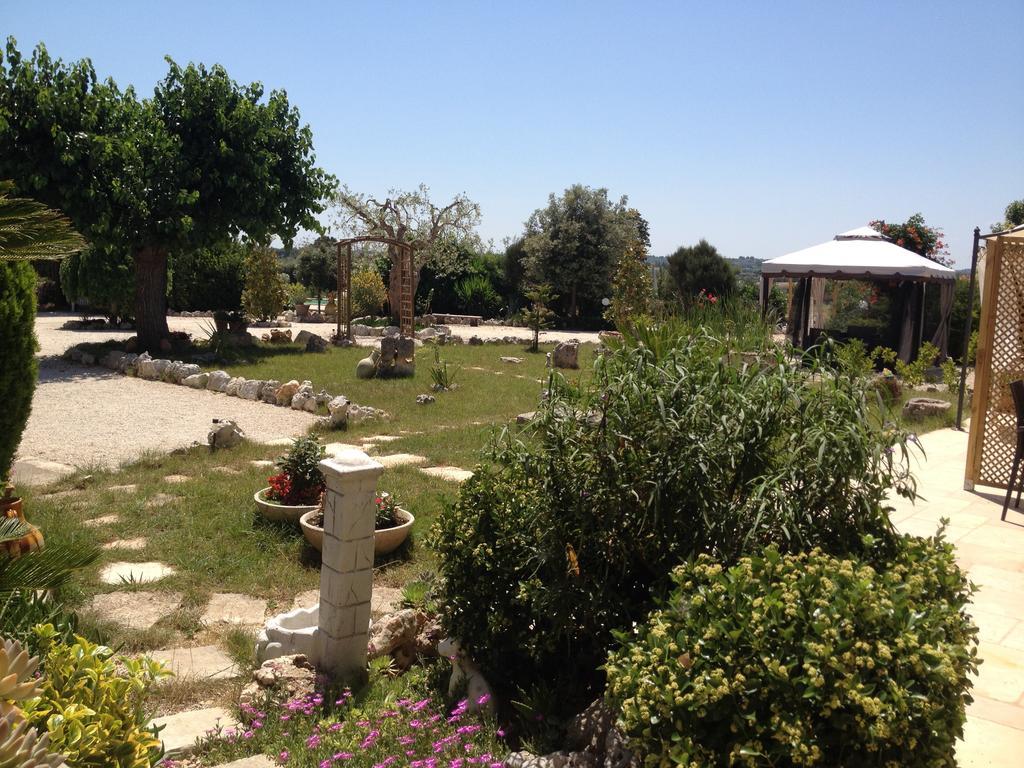 Trullicolarossa Villa Alberobello Buitenkant foto