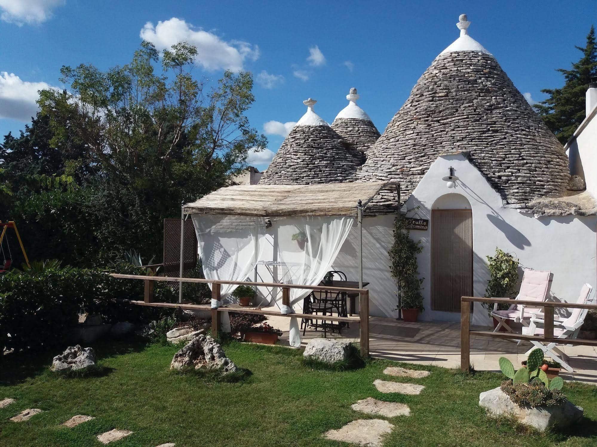 Trullicolarossa Villa Alberobello Buitenkant foto