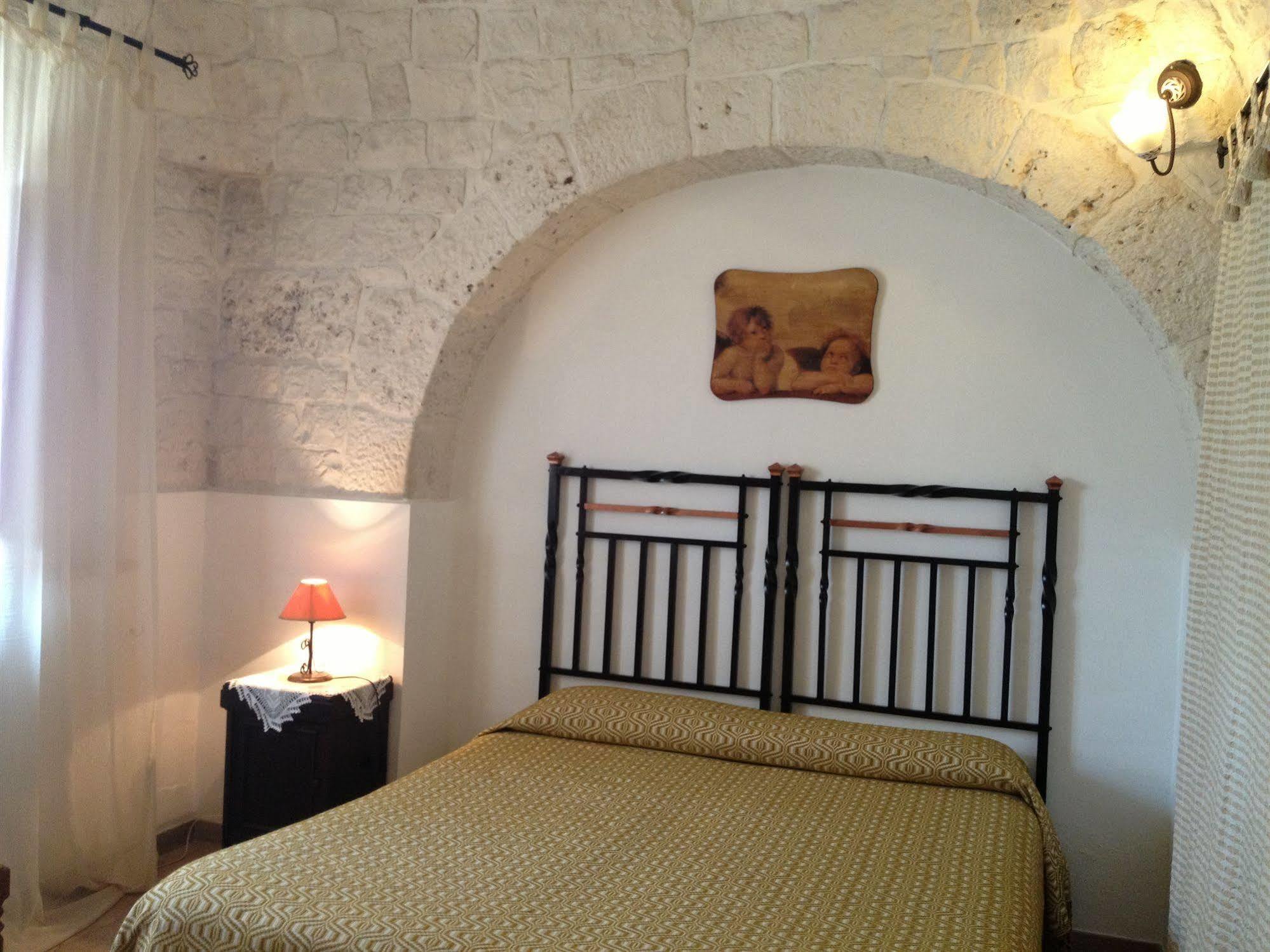 Trullicolarossa Villa Alberobello Buitenkant foto