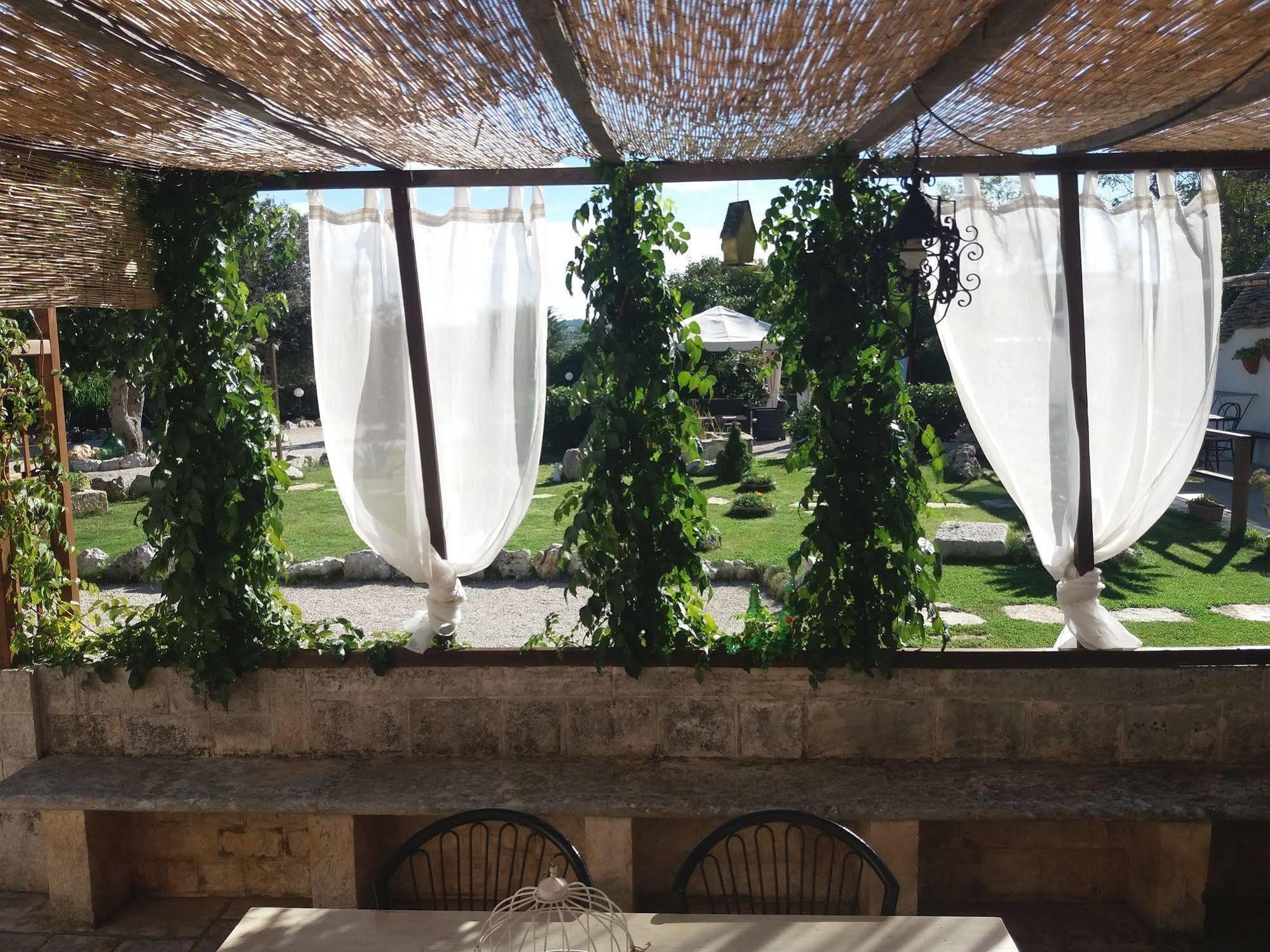 Trullicolarossa Villa Alberobello Buitenkant foto